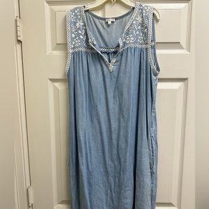 Spense Light Denim dress with White Details. Size 14